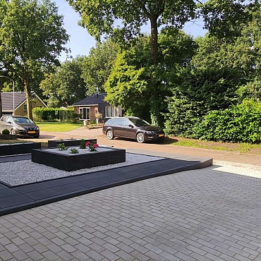 Betonstraatsteen 10 cm grijs machinaal pakket komo