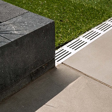 Wallblock new 12x10x60cm Antraciet