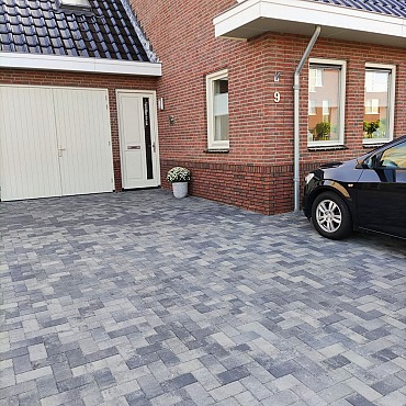 Patio Brick 6 cm Nero-Grey Mini Facet Komo
