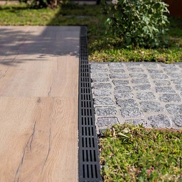 Garden Drain hoekstuk zwart