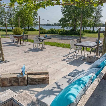 60plus Soft Comfort 60x60x4cm Ivory