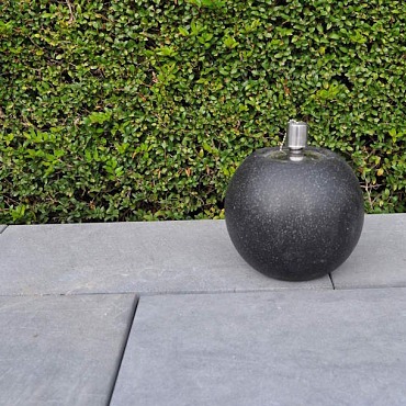Paving Line 20x40x5cm Vietnamese hardsteen grof geschuurd