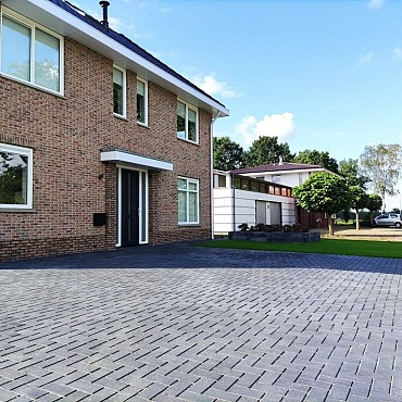 Betonstraatsteen 8 cm Antraciet Komo