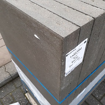 Tegel 50x50x5 cm grijs HK ZVK met mini facet