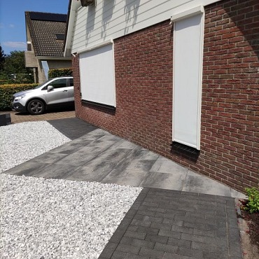 Patio Brick 8 cm black TOP mini facet komo