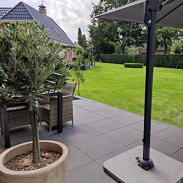 Tegel 60x60x5 cm Antraciet HK ZVK Met Mini Facet