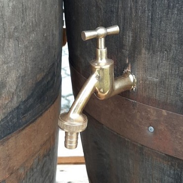 Regenton whiskey 195L Hergebruikt/GEBORSTELD